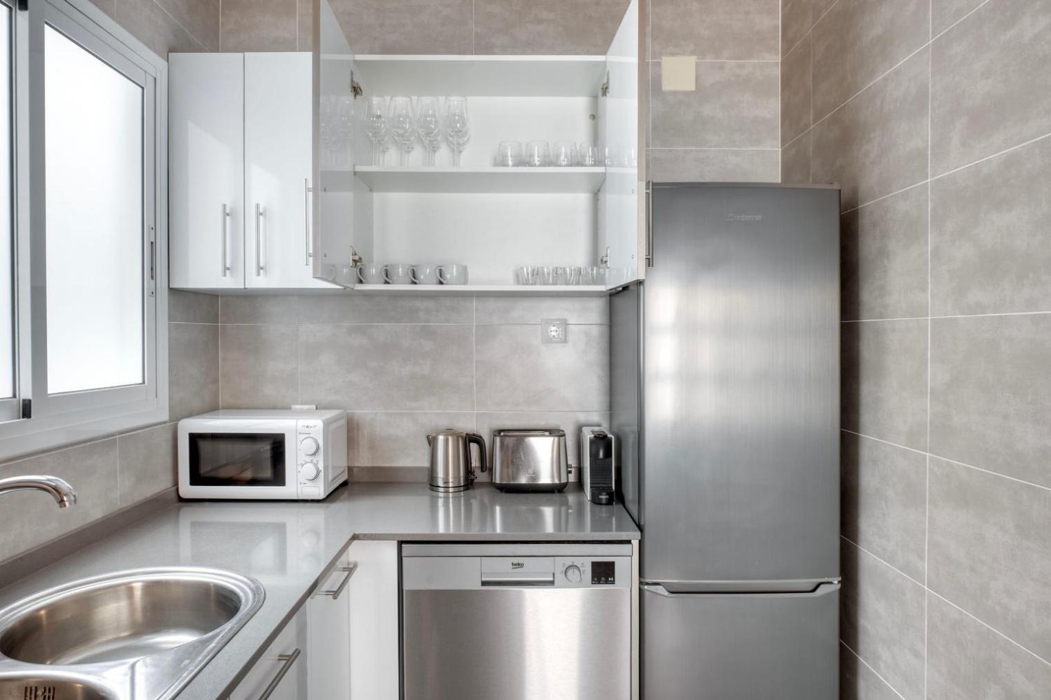 Renovated Les Tres Torres 3br Bcn-94 Appartement *